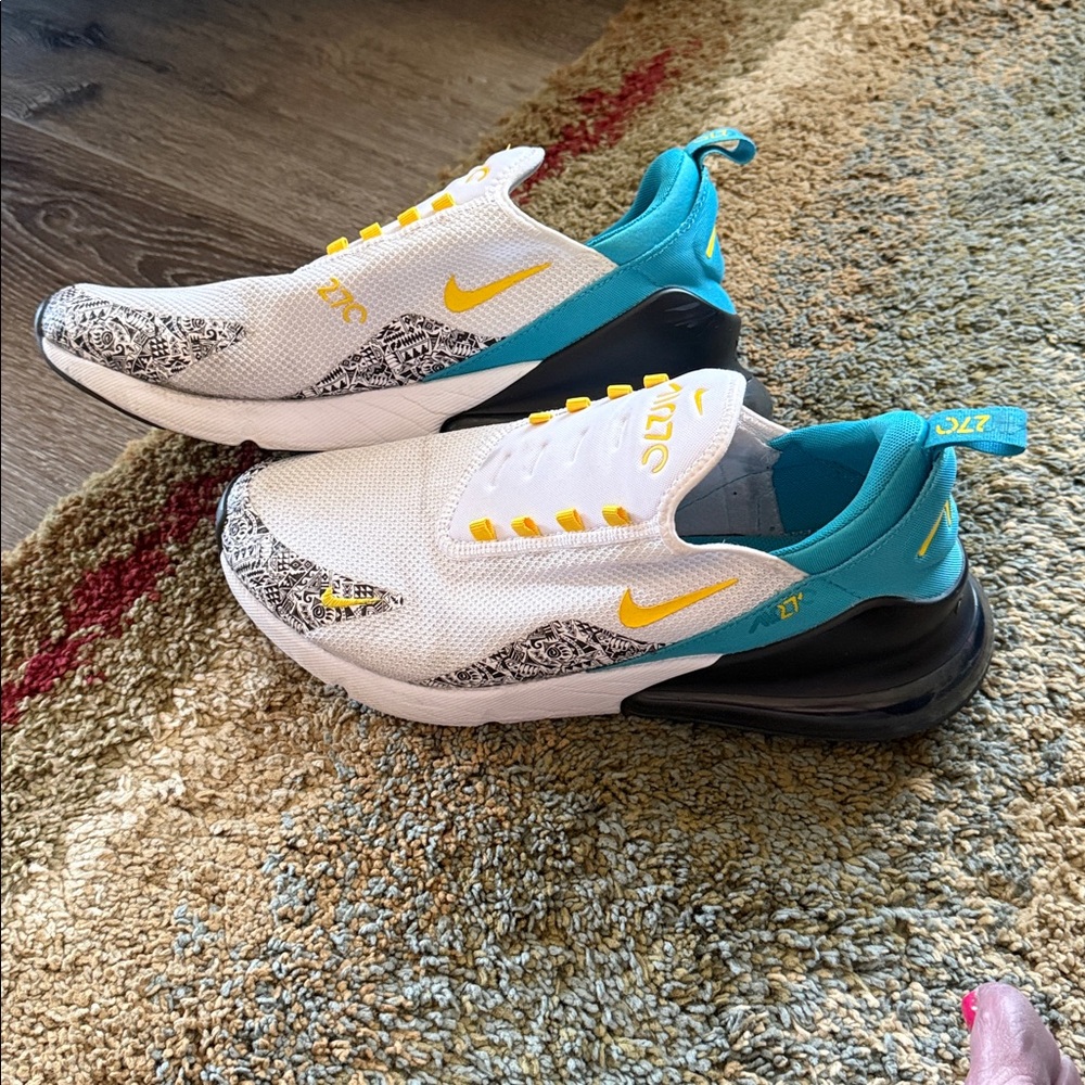 Nike Air Max 270